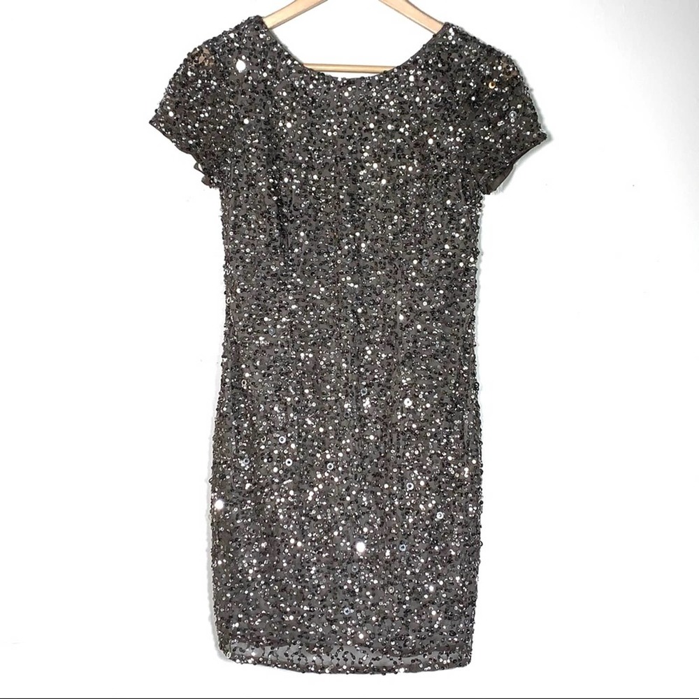 Adrianna Papell gray silver sequined sheath formal cocktail dress 10P 10 petite
